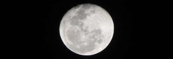 "Luna. Diciembre 2010 (F5.6, 1/125, ISO 100)"